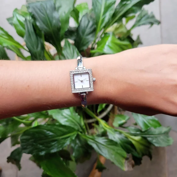 Avon Rhinestone Watch - Picture 4 of 8